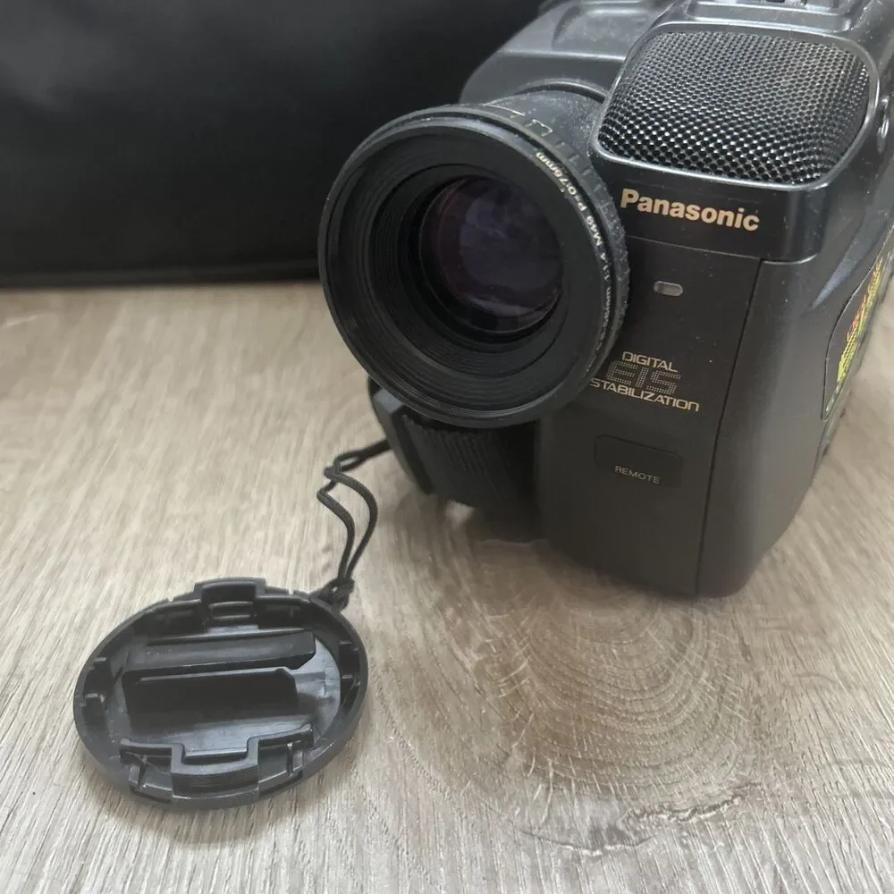 Panasonic Palmcorder PV-43D VHS-C Camcorder w/ Accessories FOR PARTS Bad Battery